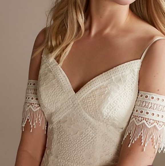 Low Back Lace boho Wedding Dress - Picture 4 of 4